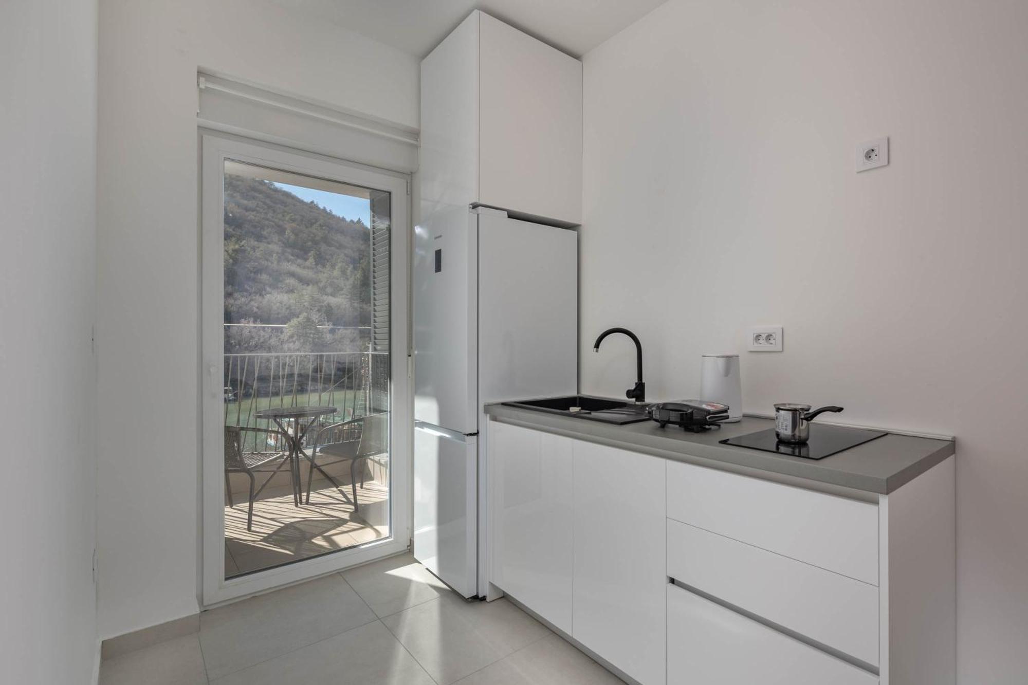 Seafront Villa Andrijana - Happy Rentals Plomin Exteriér fotografie